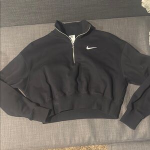 Small Nike Black Cropped Half-Zip Pullover